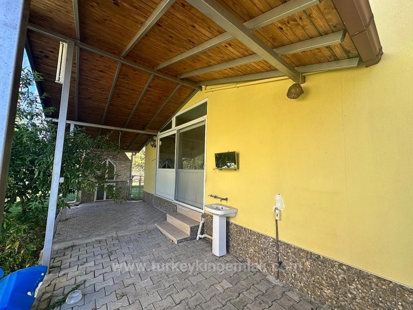 İkili Yaşam İçin Büyük Fırsat – 1.000M² Arsada Sınırsız Potansiyel