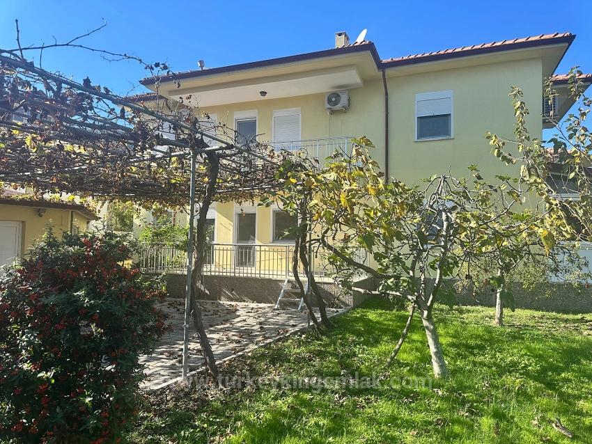 Dalyan Gülpınar 'Da 1000 M2 Arsa İçerisinde Satılık Ev