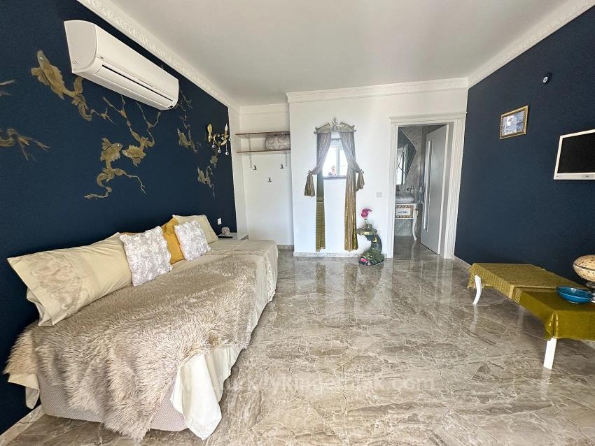 Gökbel’de Eşsiz Deniz Manzaralı 7 Odalı Lüks Malikâne – 5.000 M² Arsada Prestijli Bir Ya