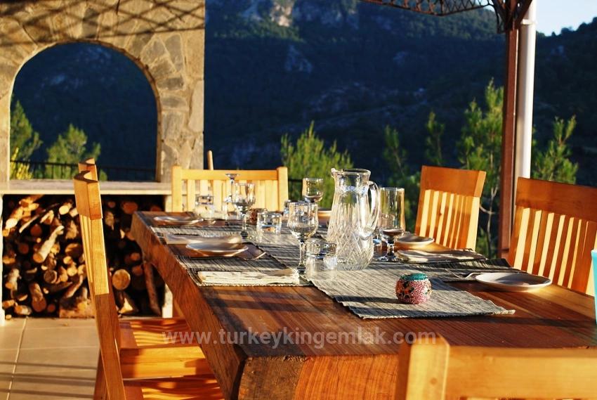 Dalyan Gökbel De Deniz Manzaralı Müstakil Villa