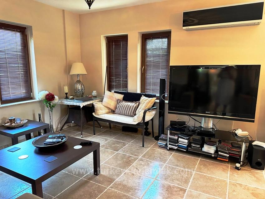 Dalyan Gülpınar Da Kanal A Yakın Konak Tarzında Villa