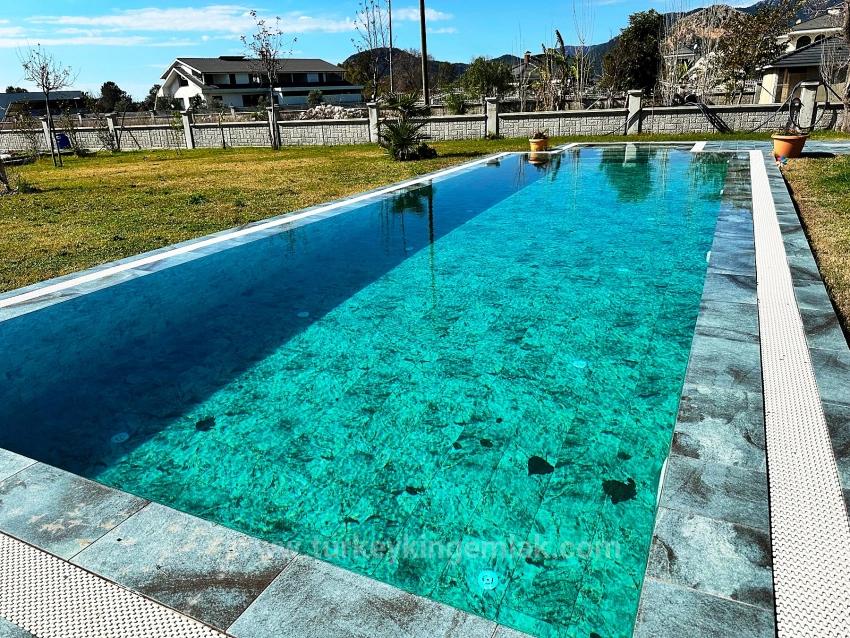 Dalyan Maraş 'Ta 5000 M2 Arsa İçerisinde Satılık Dubleks Villa