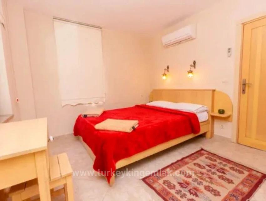 Ortaca Gökbel Mah. Satılık 3+1 Villa - 909 m²