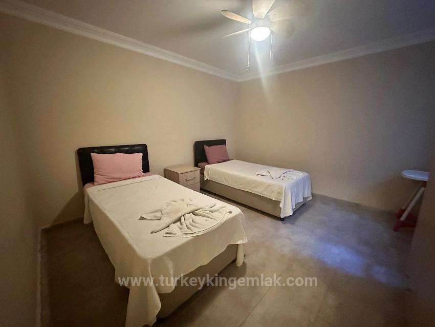 Dalyan Maraş Bölgesinde , Nehir Manzaralı Satılık Villa