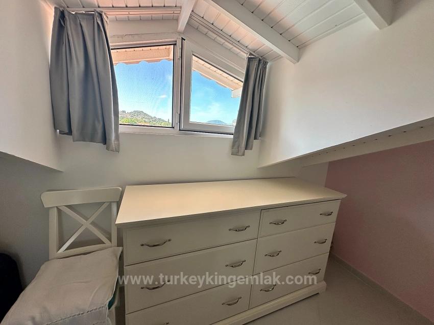 Dalyan Osmanağalar Da Site İçerisinde Satılık Tripleks Villa