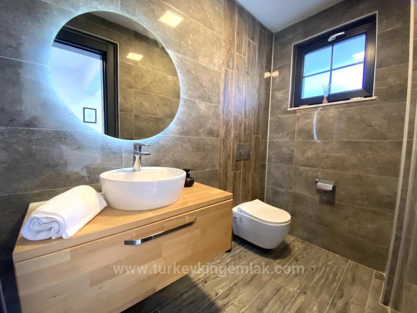 Dalyan Okçular Da Geniş Arsa Üzerinde Satılık Müstakil Villa