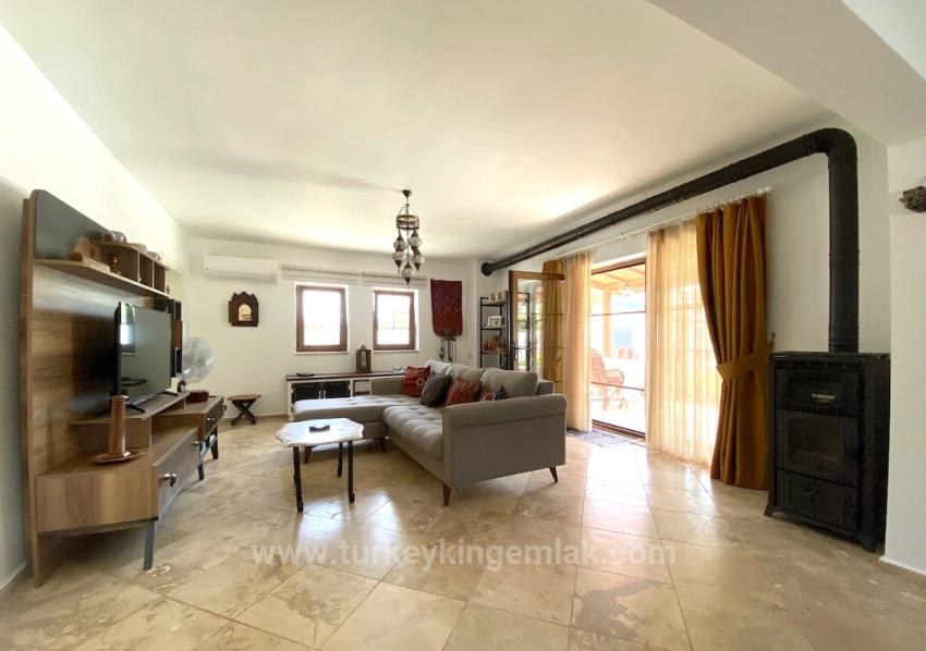 Dalyan Okçular Da Geniş Arsa Üzerinde Satılık Müstakil Villa