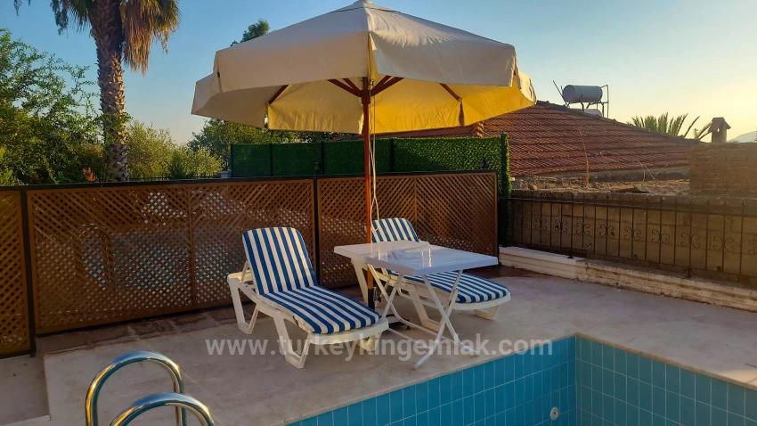 Dalaman Şerefler Mah. Satılık 3+1 Villa - 362 m²