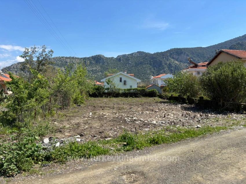 Muğla Dalyan Arıkbaşı’nda Satılık Konut İmarlı Köşe Parsel