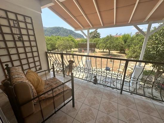 Dalyan Okçular Da Geniş Arsa 'Ya Sahip Geleneksel Türk Evi