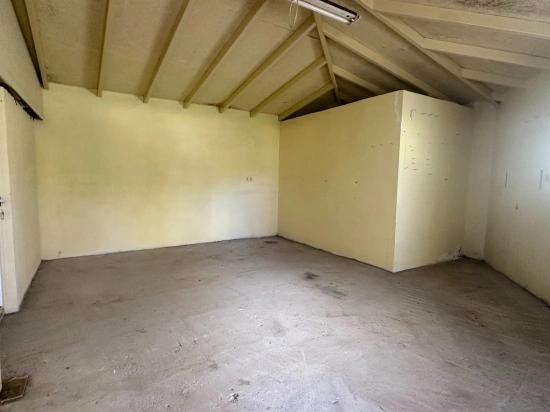 İkili Yaşam İçin Büyük Fırsat – 1.000M² Arsada Sınırsız Potansiyel