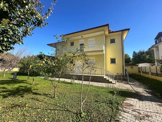 Dalyan Gülpınar 'da 1000 M2 Arsa İçerisinde Satılık Ev