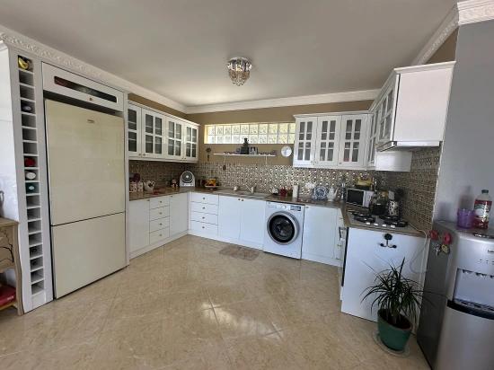 Gökbel’de Eşsiz Deniz Manzaralı 7 Odalı Lüks Malikâne