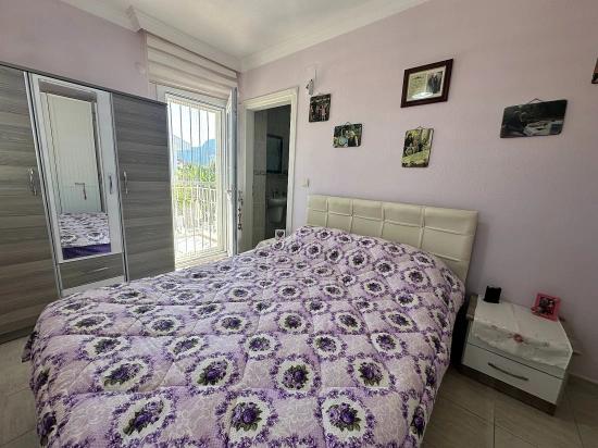 Villa Iris, Ortak Havuzlu, Modern Ve Yarı Müstakil Bir Villa