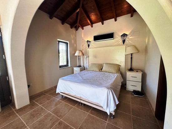 Dalyan Gülpınar Da Kanal A Yakın Konak Tarzında Villa