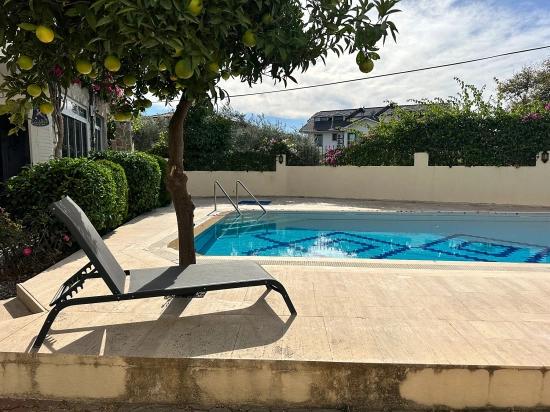 Dalyan Merkezde Sakin Ve Huzurlu Bir Sitede Satılık Dubleks Villa