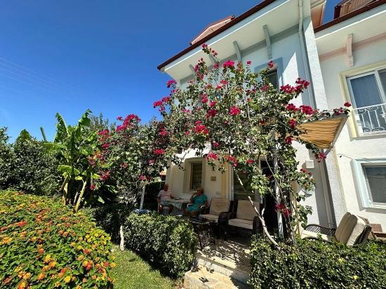 Dalyan Osmanağalar Da Site İçerisinde Satılık Tripleks Villa