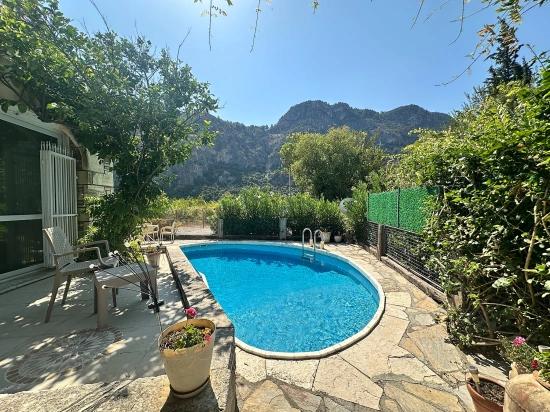 Marmarlı’da Zen Sığınağı – Dalyan’a Yakın Huzurlu İki Yatak Odalı Villa