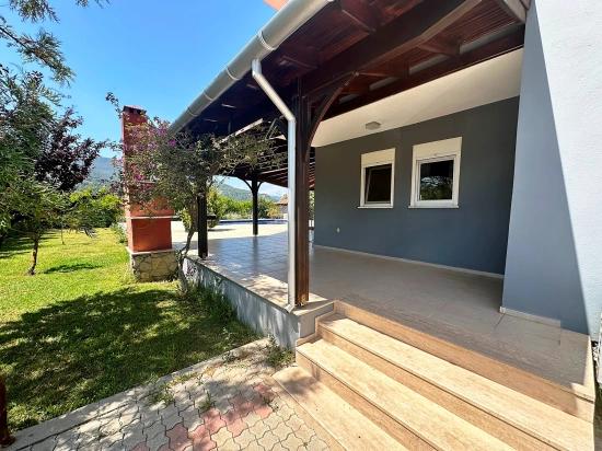 6.000 M² Özel Arazide Konumlanan Lüks Doğa Villası