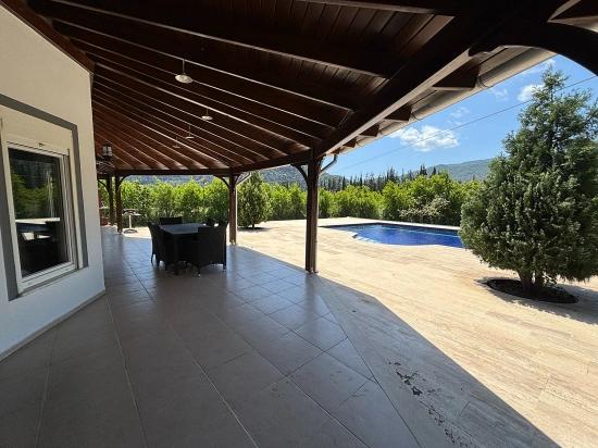 6.000 M² Özel Arazide Konumlanan Lüks Doğa Villası