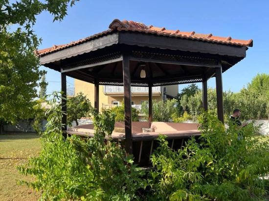 Dalyan Okçular'da 1000 M2 Arsa İçerisinde Satılık Dubleks